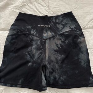 Alphalete Women's Black Tie-Dye Shorts